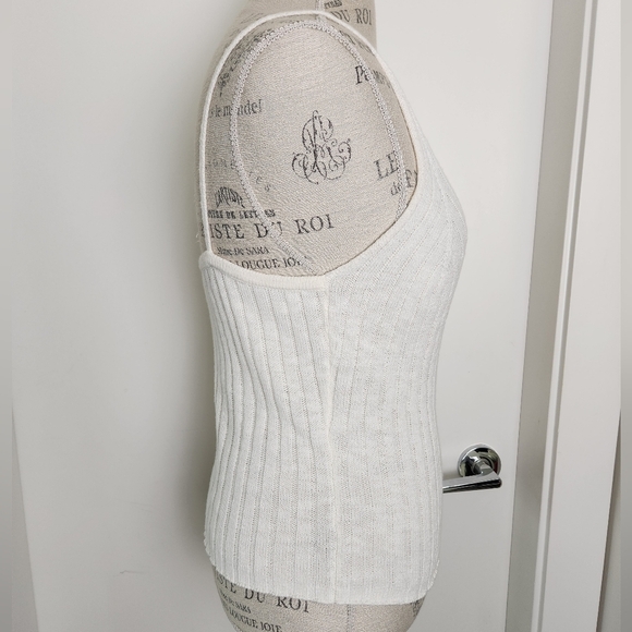 Roxy Ribbed Knit Sleeveless Top - Picture 3 of 10